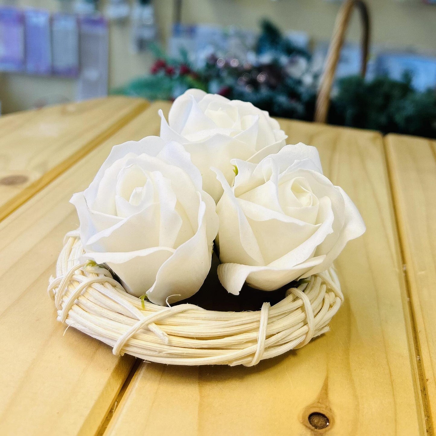 Сапунени рози бели