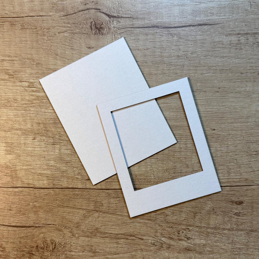 Комплект рамки от бирен картон с магнит и надпис "Честит 8-ми Март", 5броя