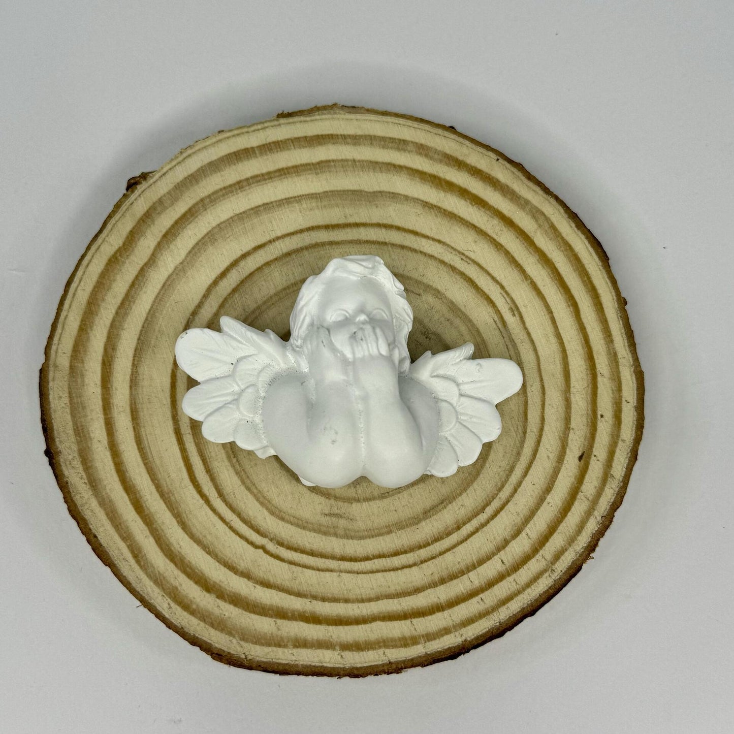 Плоско бяло ангелче 6см/4см вариант 3