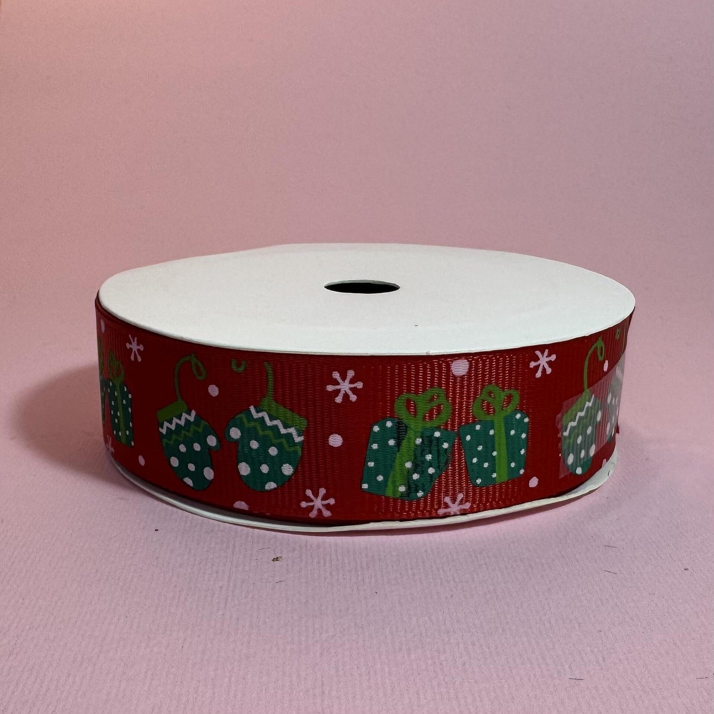 Рипсена панделка Подаръци 2.5cm/10y