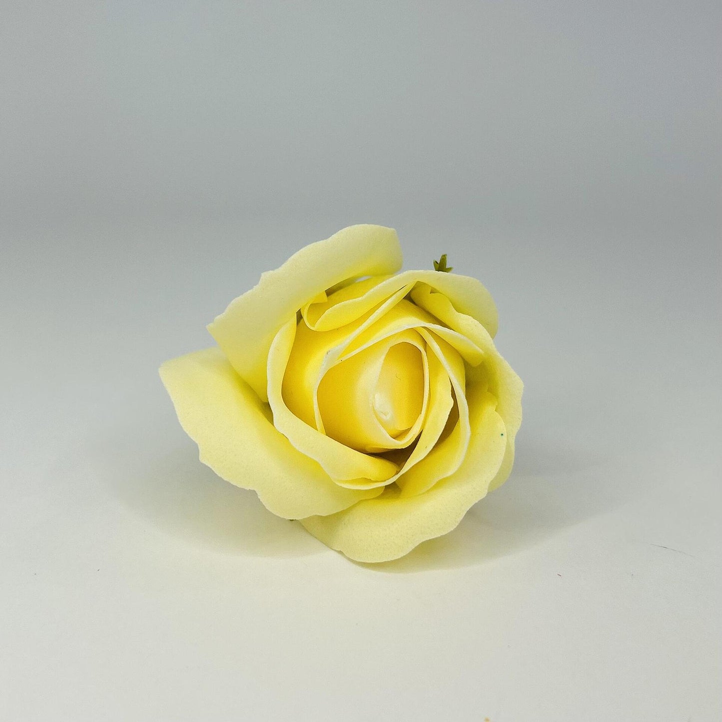 Сапунени рози светло жълти