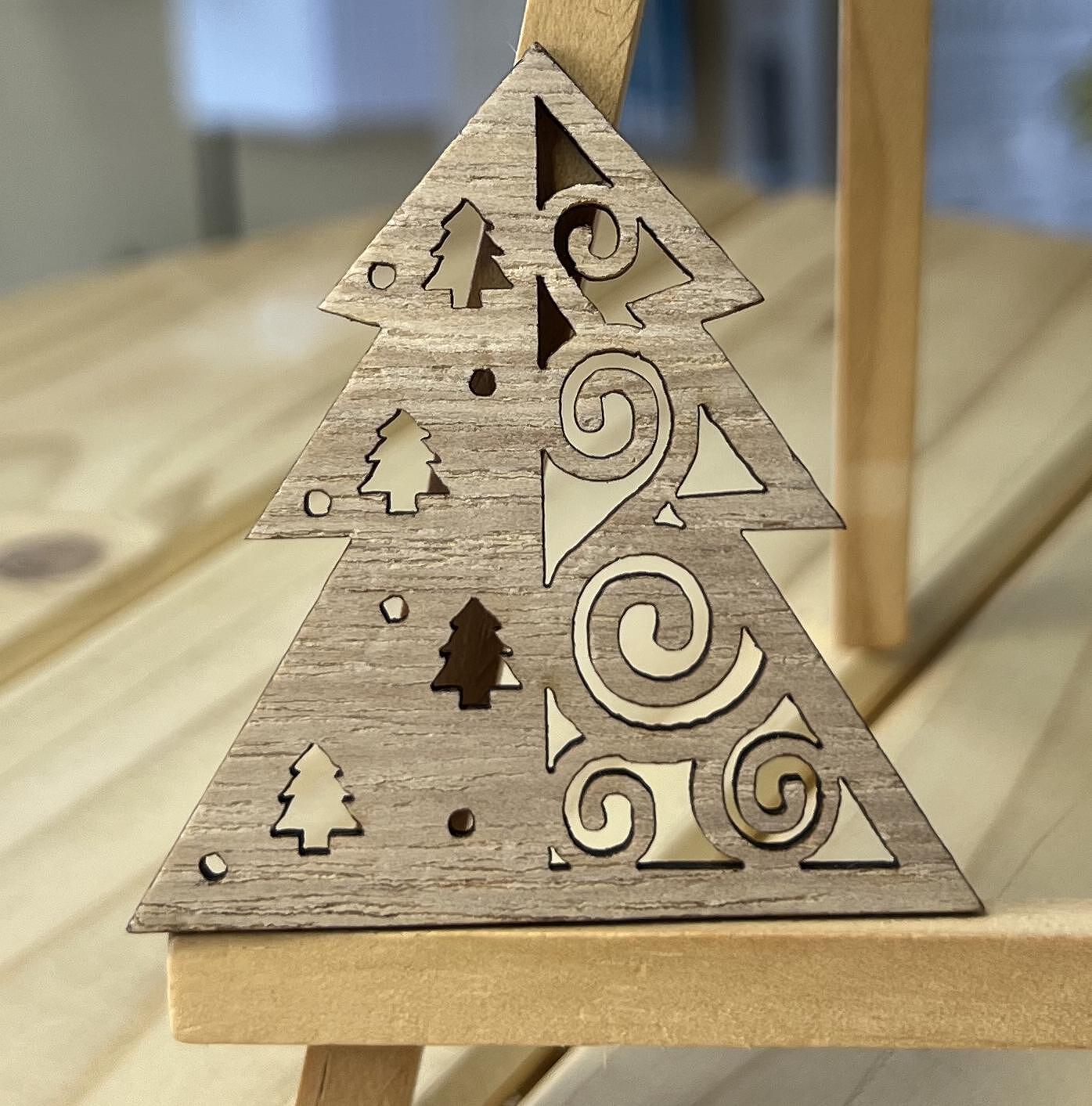 Дървени натурални елхи